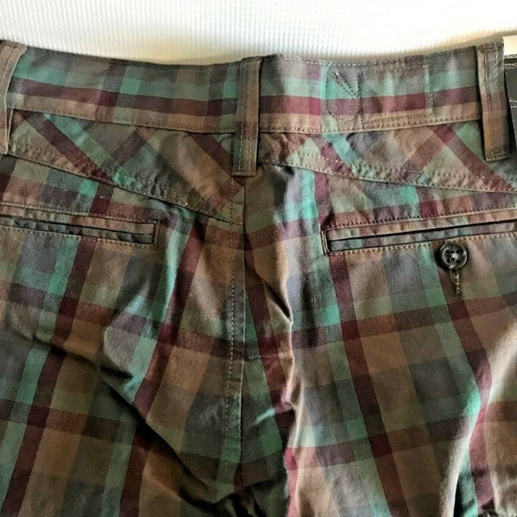 Vintage NWT Volcom Cargo Plaid shorts Youth - Picture 8 of 8